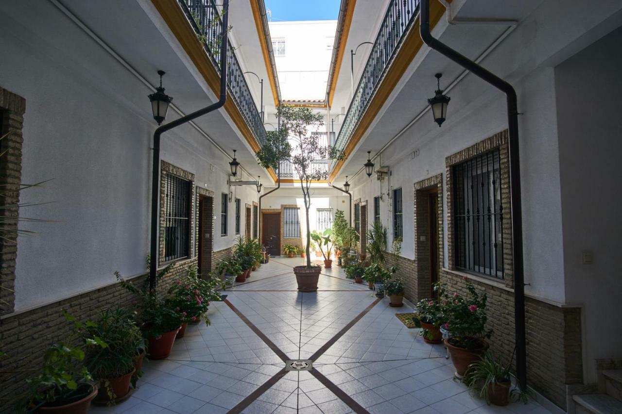 Escoberos Courtyard Duplex By Valcambre Apartment Seville Exterior photo